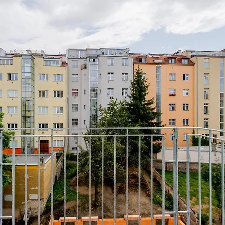 Διαμέρισμα Blueground Nusle Balcony Nr Vysehrad Prg-71 *