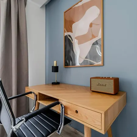 Blueground Nusle Balcony Nr Vysehrad Prg-71 شقة براغ